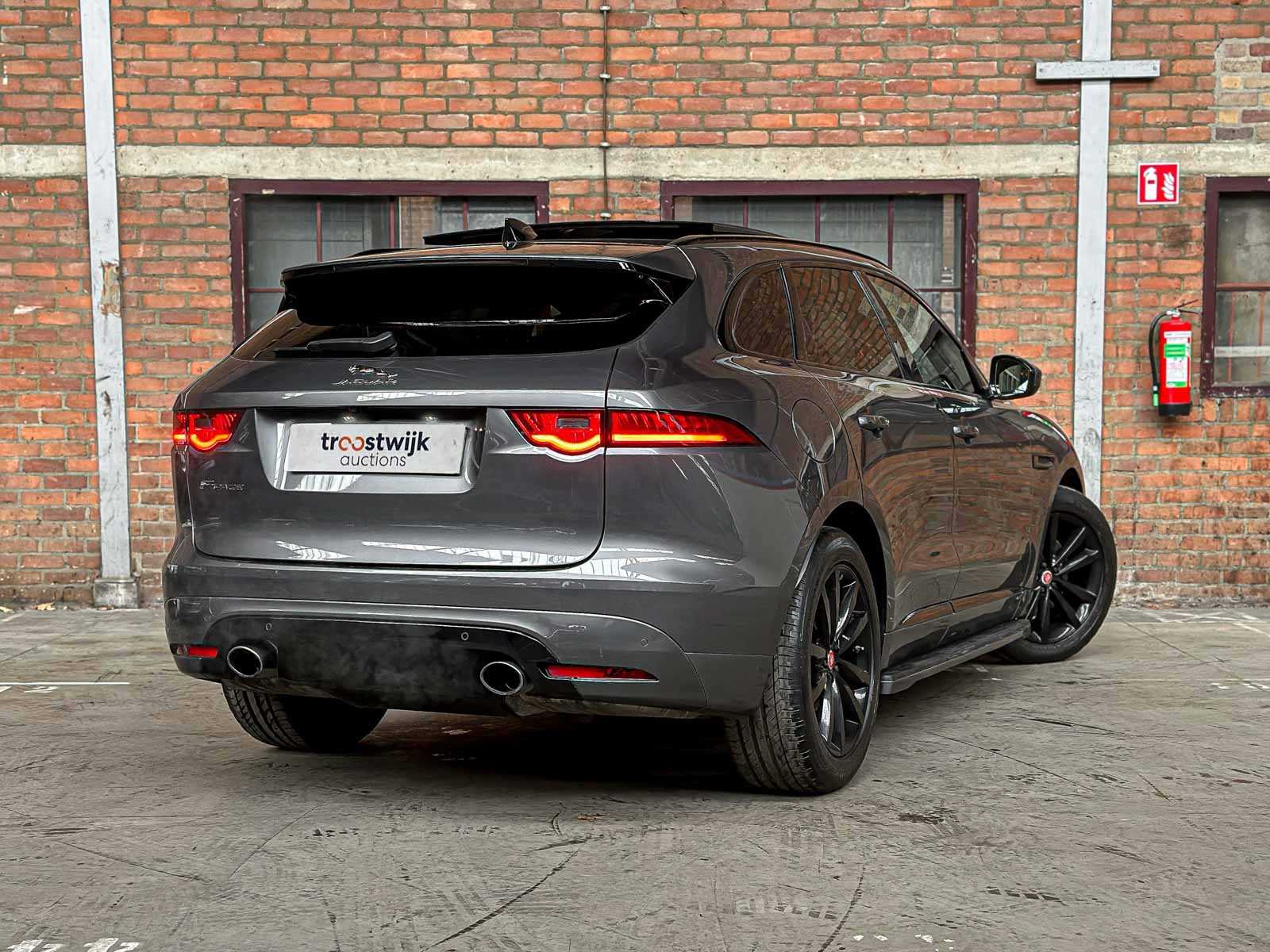 Jaguar F-PACE 3.0 V6 Supercharged S AWD 35t 381hp 2018, L-542-RG