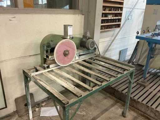 Mașină de lustruit