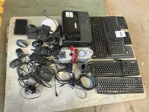 Partij toetsenborden en divers