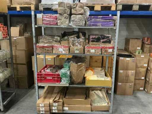 Seria różnych artykułów florystycznych