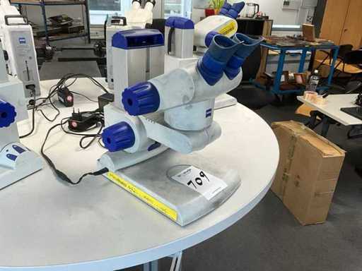 Microscopio Carl Zeiss Stemi DV4