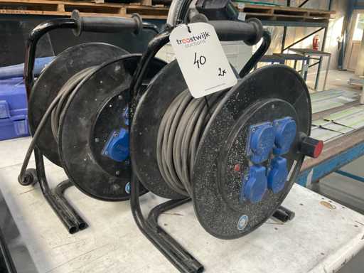 Verlängerungskabeltrommel (2x)