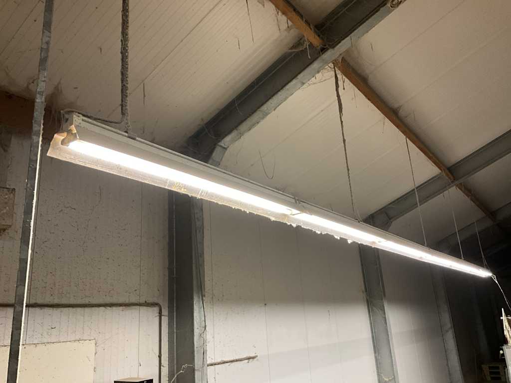 Fluorescent fixture lighting line