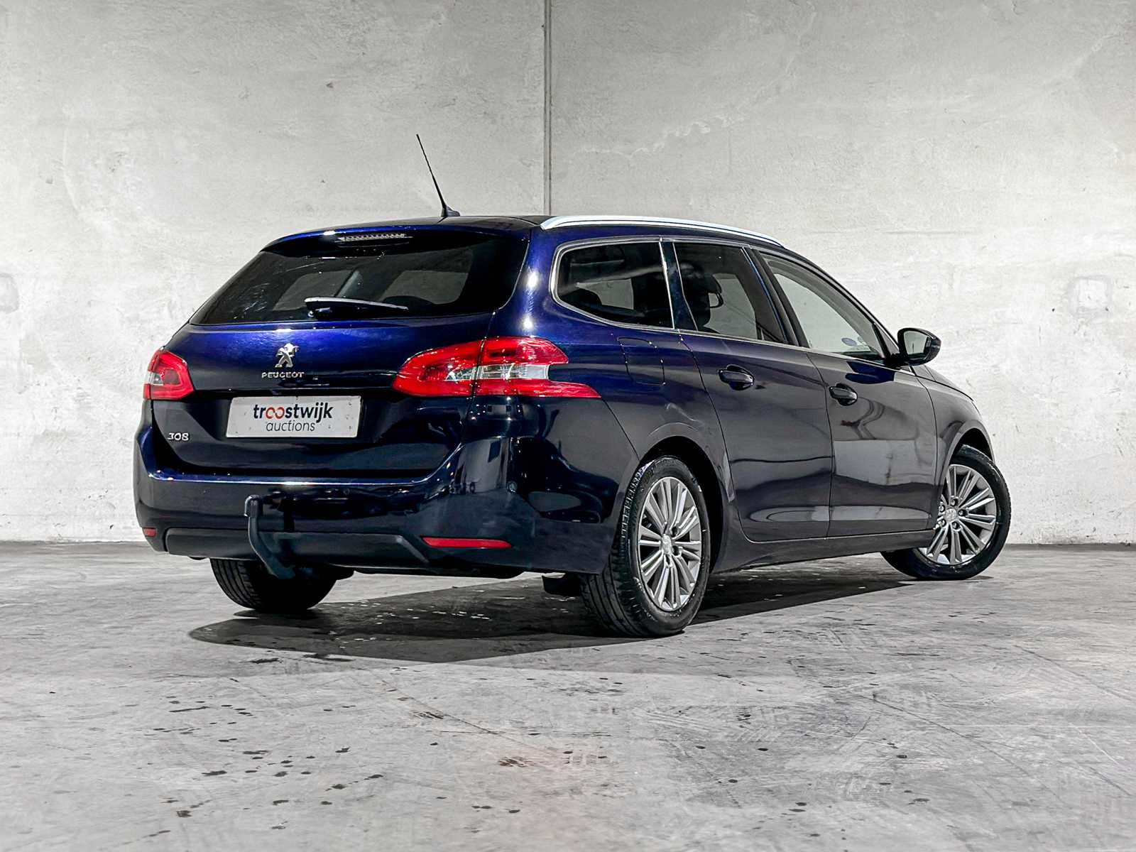 Peugeot 308 SW 1.2 PureTech Blue Lease Premium 131hp 2020, J-238-FL