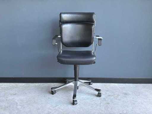 Giroflex Office Chair