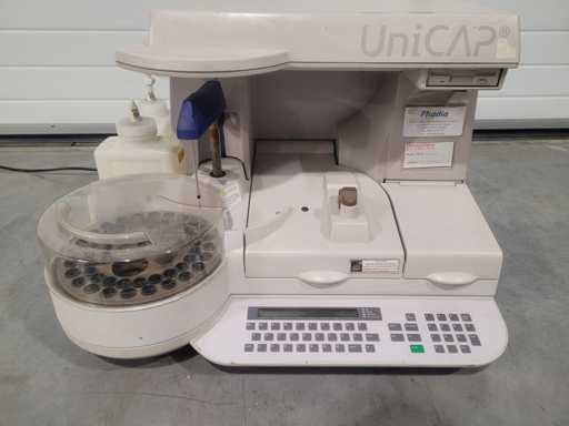 PHARMACIA DIAGNISTICS AB - UNICAP100 V1 - Laboratory Analyzer for Parts
