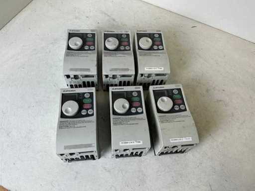 Mitsubishi S500 FR-S520SE-0.2K-EC Frequency Drive (6x)