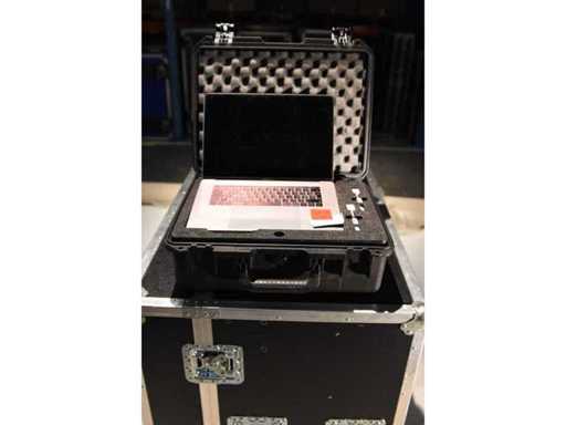 Apple - Macbook Pro Touchbar - Laptop