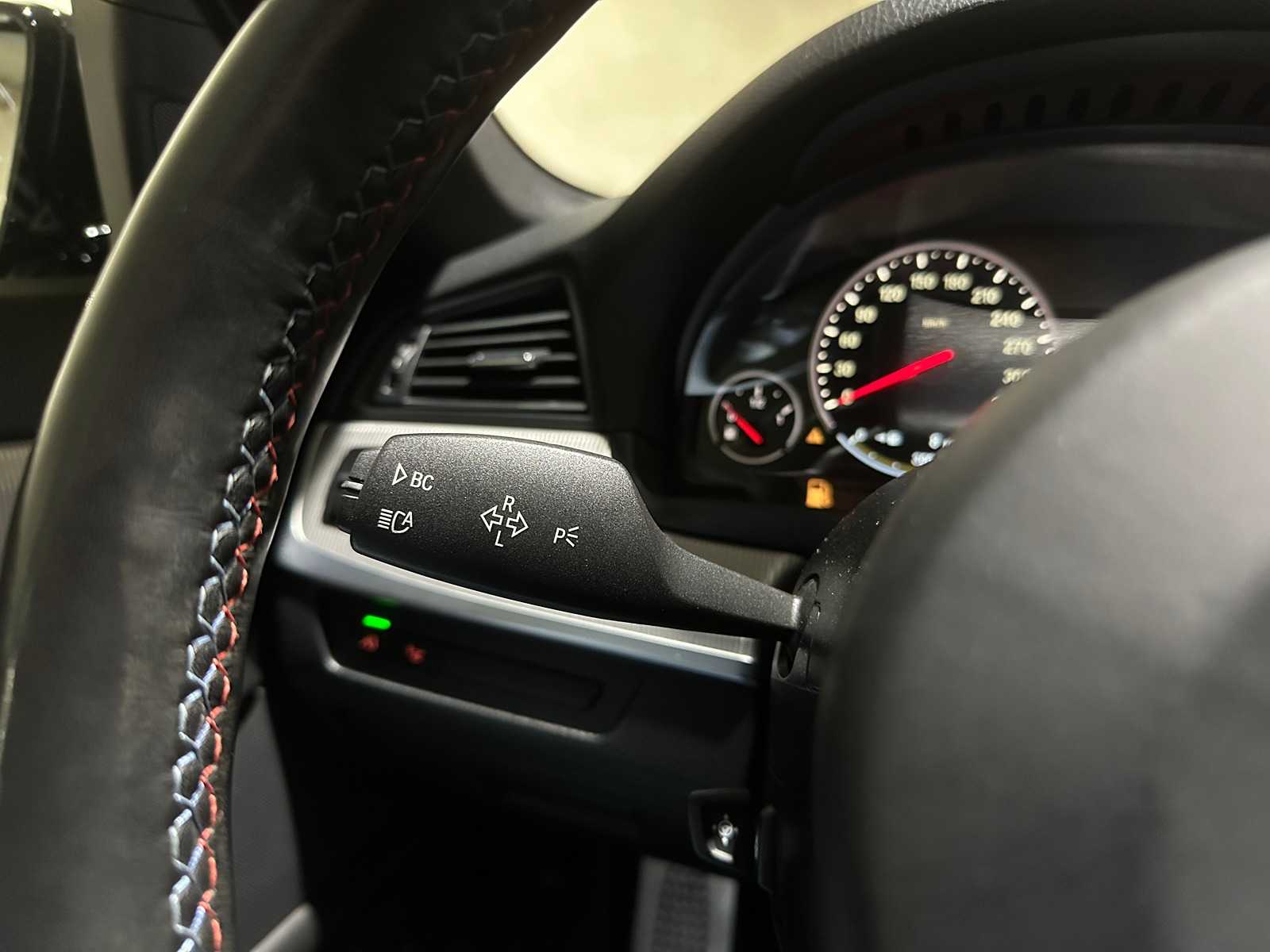 BMW M5 F10 4.4 V8 560PK 2014 5-Series, 3-ZLJ-94