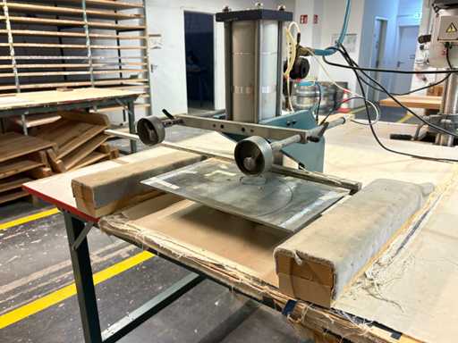  LPN - Manual Hanger Attachment Machine - Pneumatic Cardboard Stitching Machine