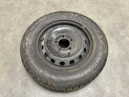 Mastersteel Light Truck 215/65R16C Pneu de voiture sur jante