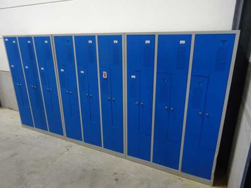 Locker cabinet 6-door (3x)