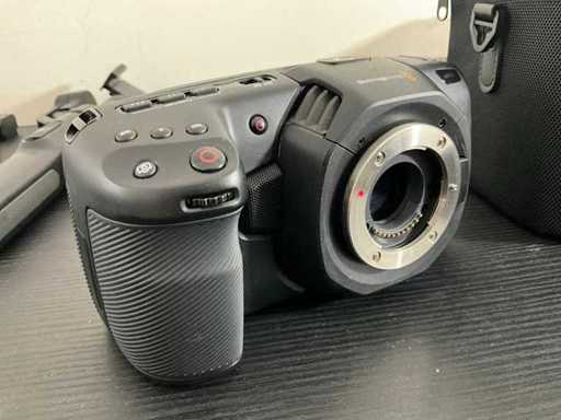 Blackmagic Design Kamera 4K do kina kieszonkowego i akcesoria