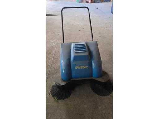 Balayeuse manuelle suédoise