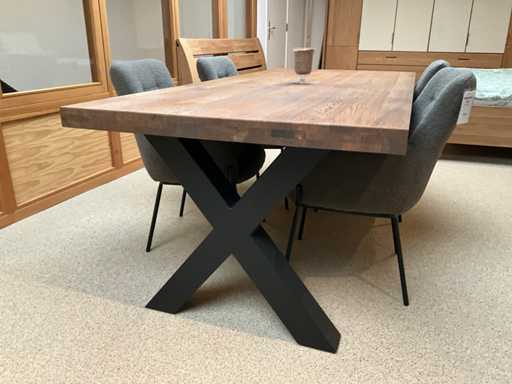 D?bowy stó? do jadalni