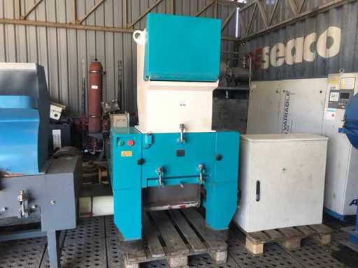 Granulator / Granulating Machine