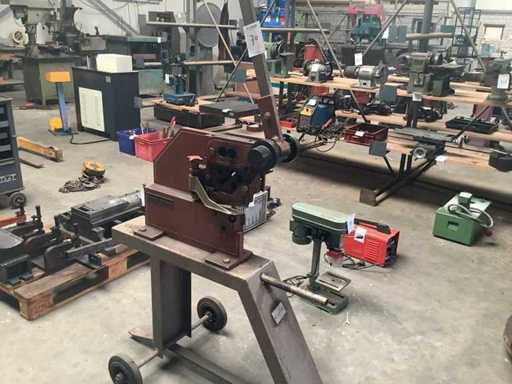 Peddinghaus - 5 RP 10 - Pons- en knipmachine