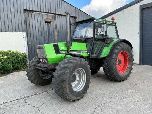 Tracteur agricole à quatre roues motrices
