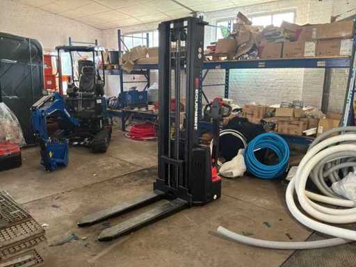 2025 EP DS3 Stacker