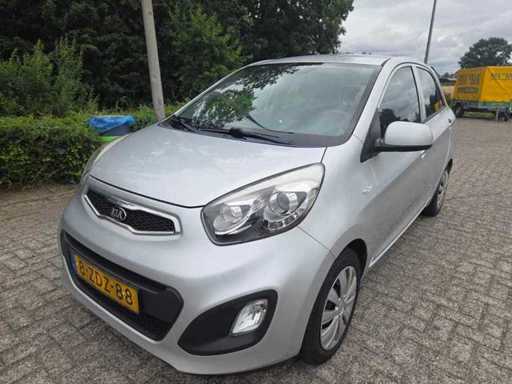 Kia Picanto 1.0 CVVT Business 2015. Carrozza passeggeri