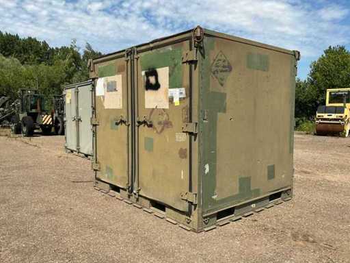 Container al armatei