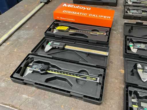 Étrier numérique Mututoyo 0-150 mm (3x)