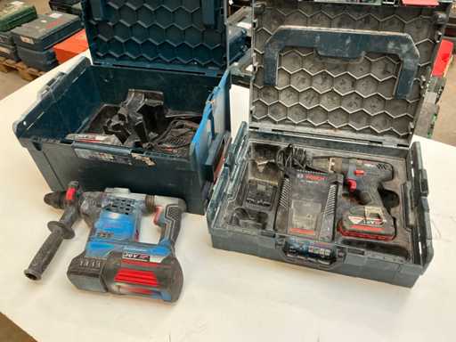Bosch Cordless Tool (2x)