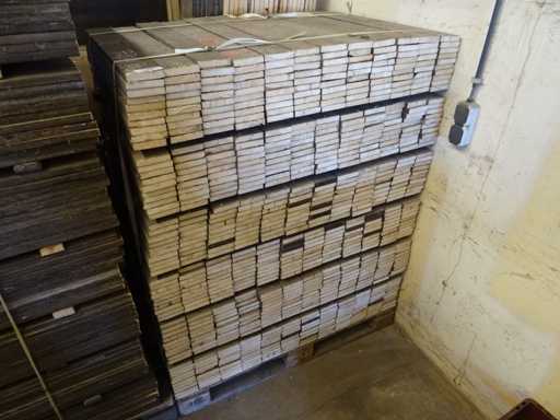 Un lotto di assi di legno 80cm (720x)