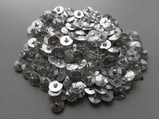 CZ/SK Metal Button, ?redni, srebrny, u?ywany + jak nowy (U3) (250x)