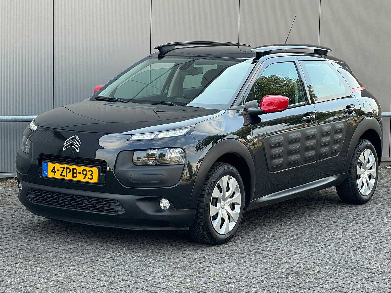 Citroen – 2015 – C4 Cactus – 1.2 PureTech Feel – 4-ZPB-93