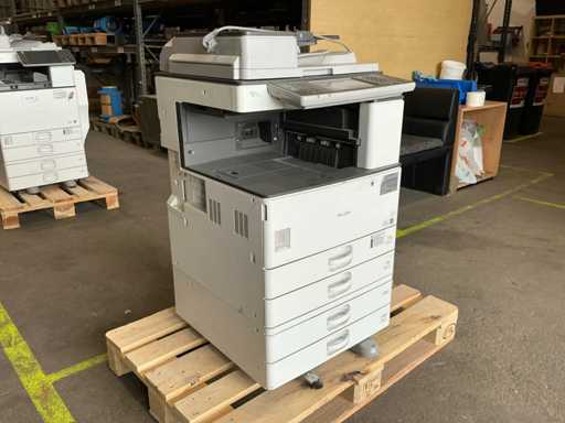 Imprimant? multifunc?ional? Ricoh Aficio MP 3352SP