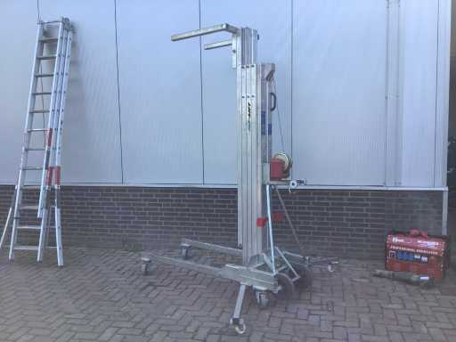 Böcker LM750 Alpinlift