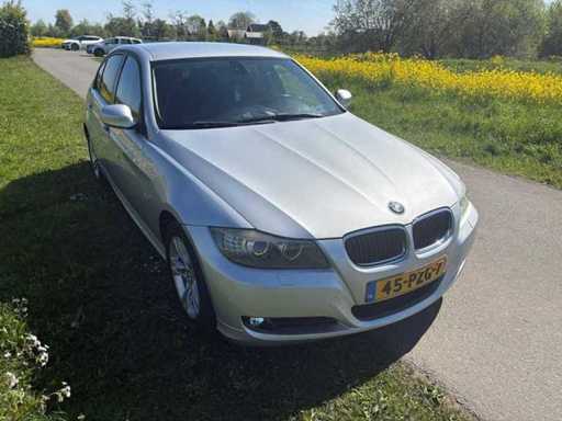 BMW - 2011 - 3-serie - 318i Business Line - Carrozza passeggeri