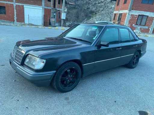 1995 Mercedes-Benz 250 D, 3673