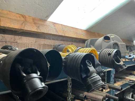 Loturi de diverși arbori cardan