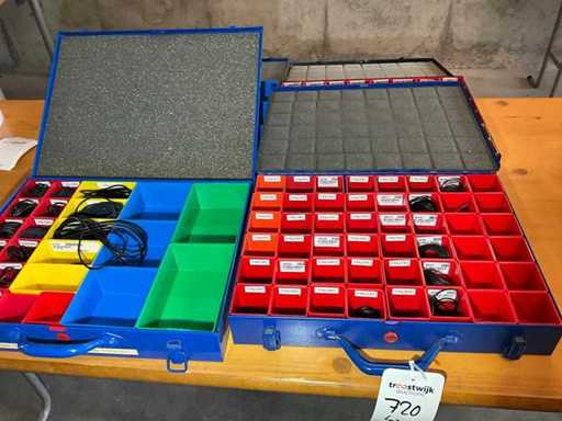 Assortment case with contents (4x)