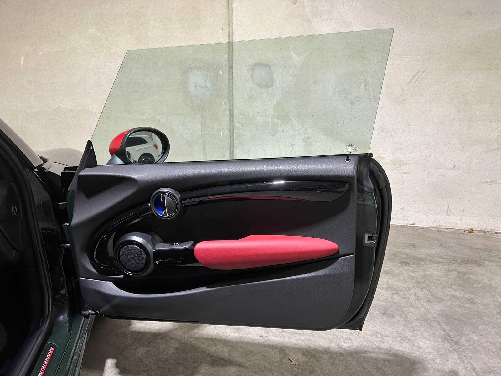 Mini John Cooper Works 2.0 F56 231pk 2015, SH-393-N