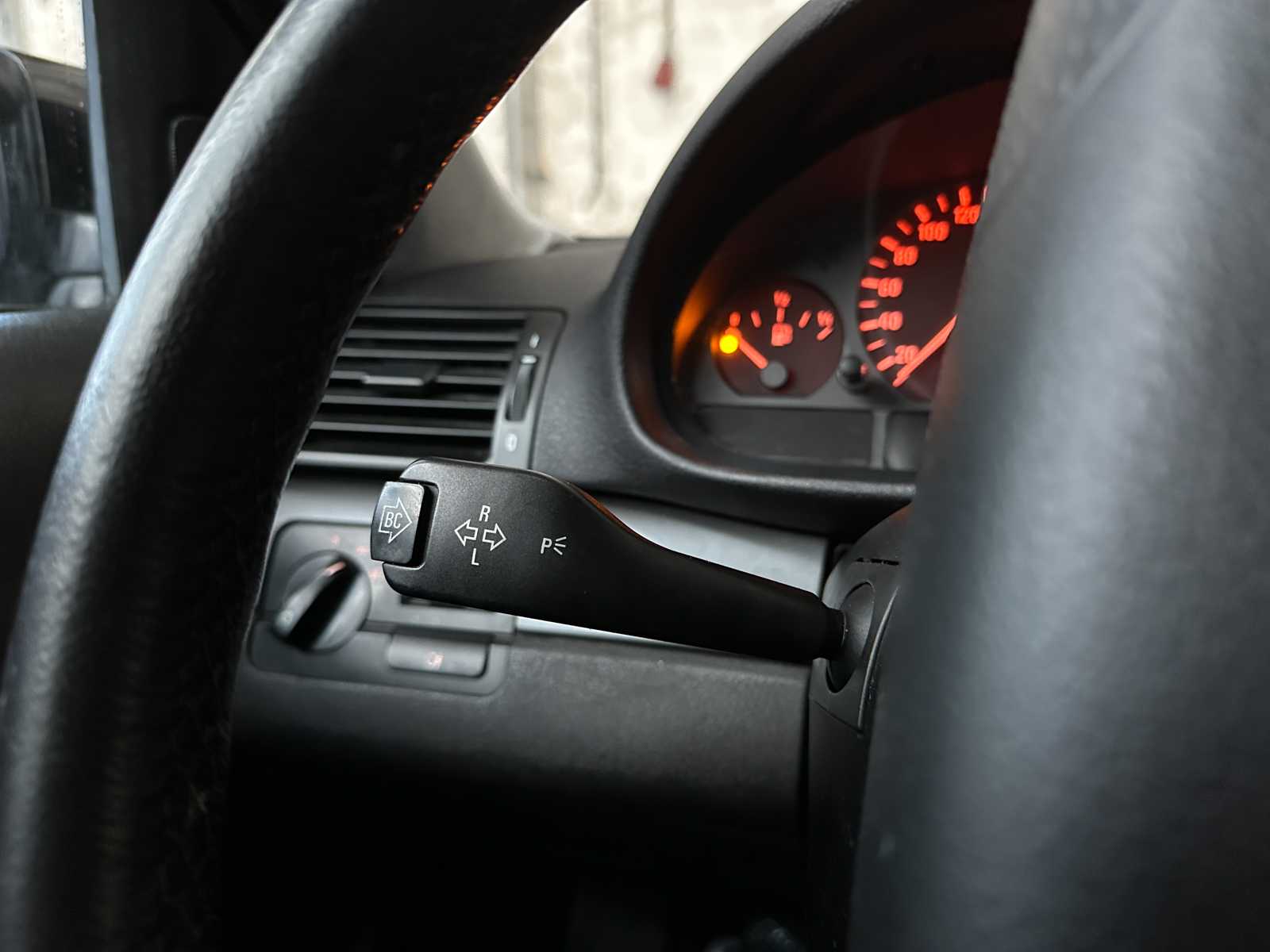 BMW 316i Touring Schwarz & Silber 3er-Reihe 114 PS 2003, 62-LK-SL