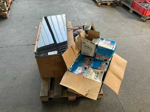 Éclairage mixte sur les terrains