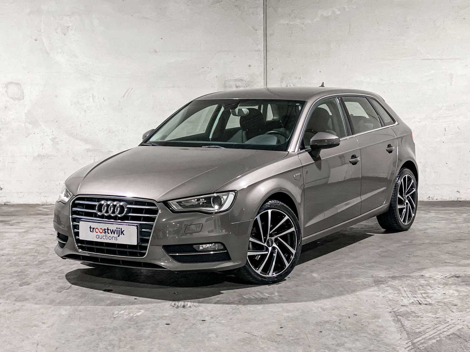 Audi A3 Sportback 1.4 TFSI Ambition Pro Line plus g-tron 110hp 2014, 7-TLL-20