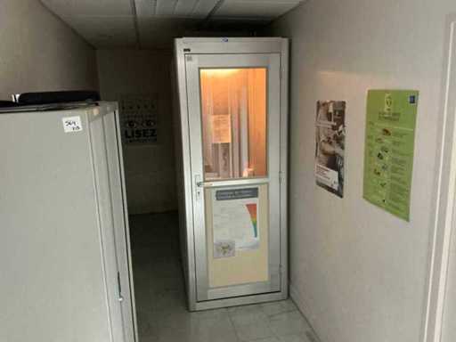 Cabină fonoizolată pentru testul auzului