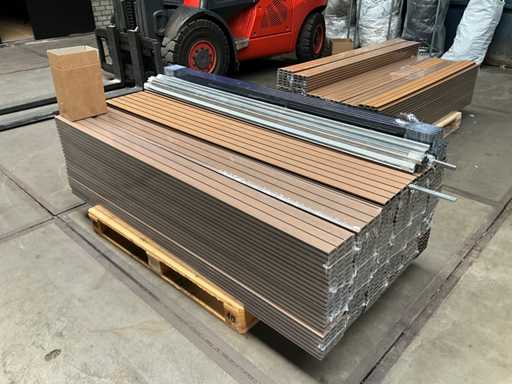 14x Triple Rhombus Teak Composiet schutting inclusief tuinpalen (26,2 mtr)