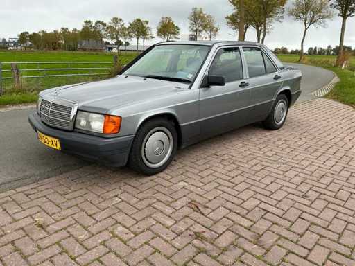 191 Mercedes-Benz 190-serie - 190E Personenauto