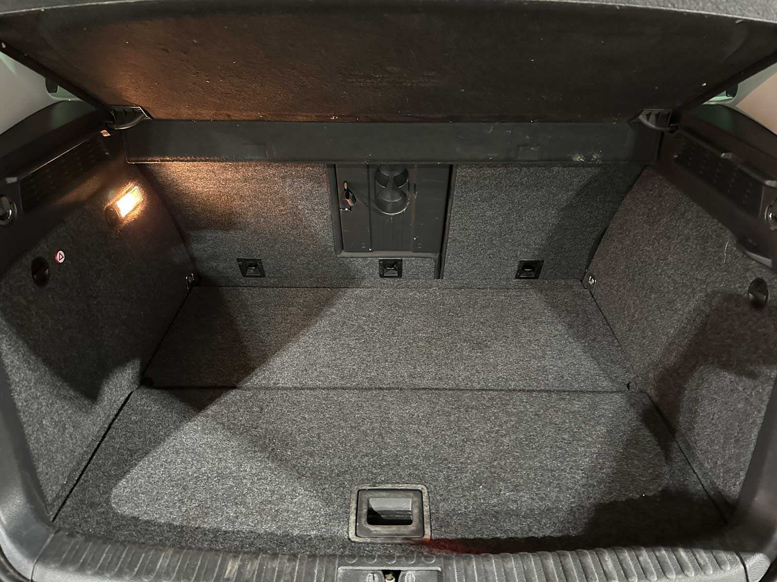 Volkswagen Tiguan 2.0 TDI Sport&&Style 4Motion 140pk 2011 (Origineel-NL), 74-PNH-9