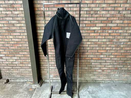 Îmbr?c?minte NBC de protec?ie pentru petreceri