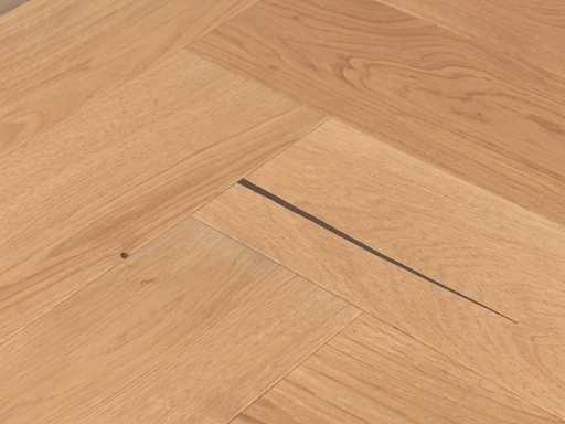 31 m2 Parket eiken visgraat - 725 x 130 x 14 mm