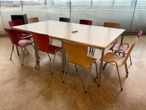 Ensemble de cantine ; 3x table et 10x chaise