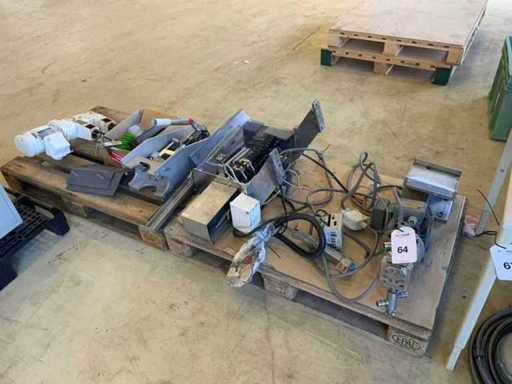 Pallet machine parts