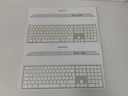 Apple - Magiczna klawiatura QWERTY z polem numerycznym (2x)