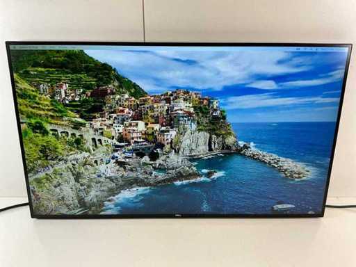 Dell (U3219Q) 32", 3840x2160 (UHD) IPS Monitor